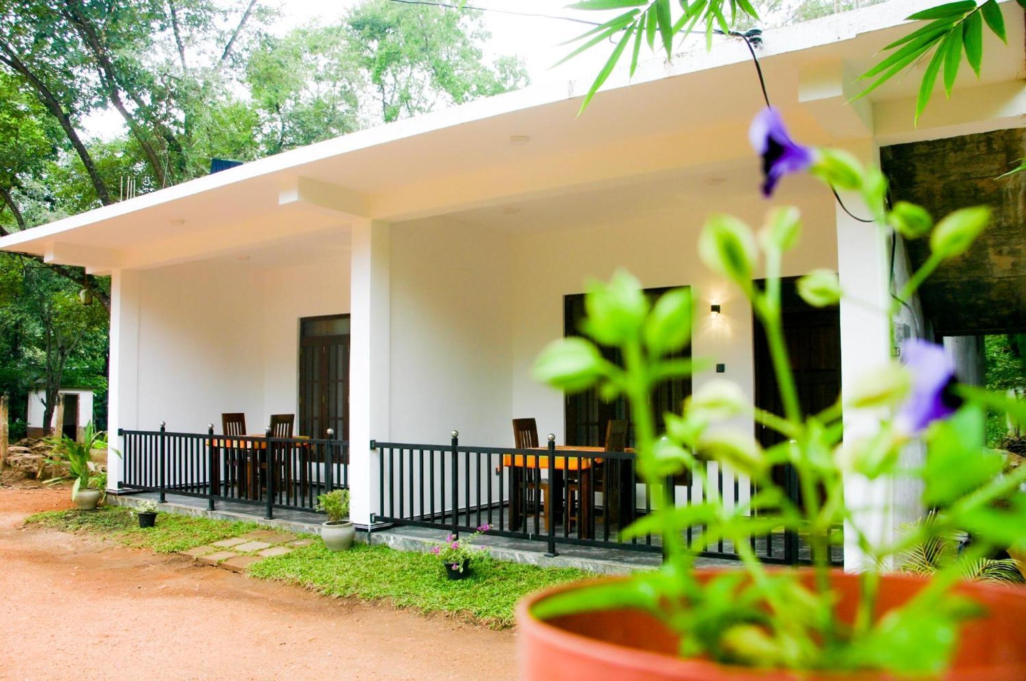Sigiri Heaven Villa Sigiriya Exteriör bild