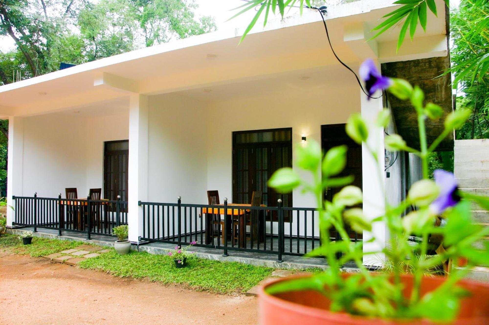Sigiri Heaven Villa Sigiriya Exteriör bild